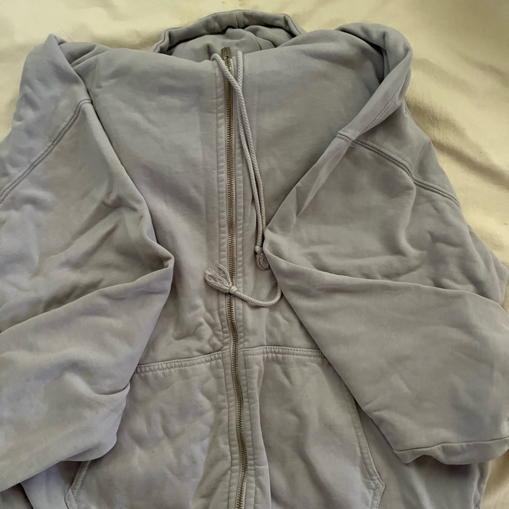 brandy melville zip up jacket